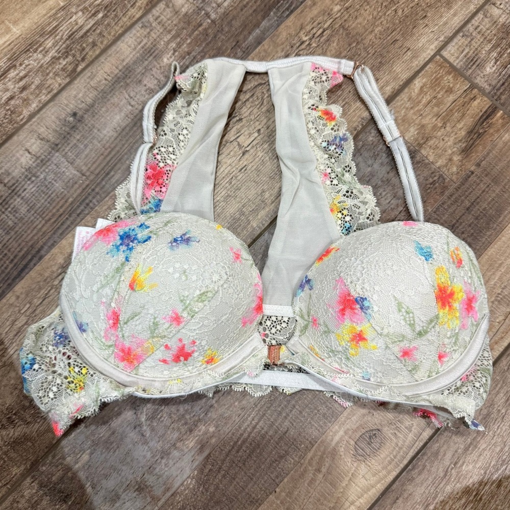 PINK Victoria's Secret Floral Lace Push Up Racerback Bra 34B Front Close Cream